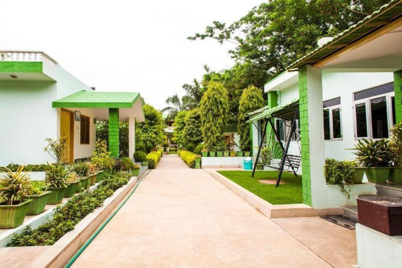 Ranthambhore Vatika Resort Sawai Madhopur Exterior foto