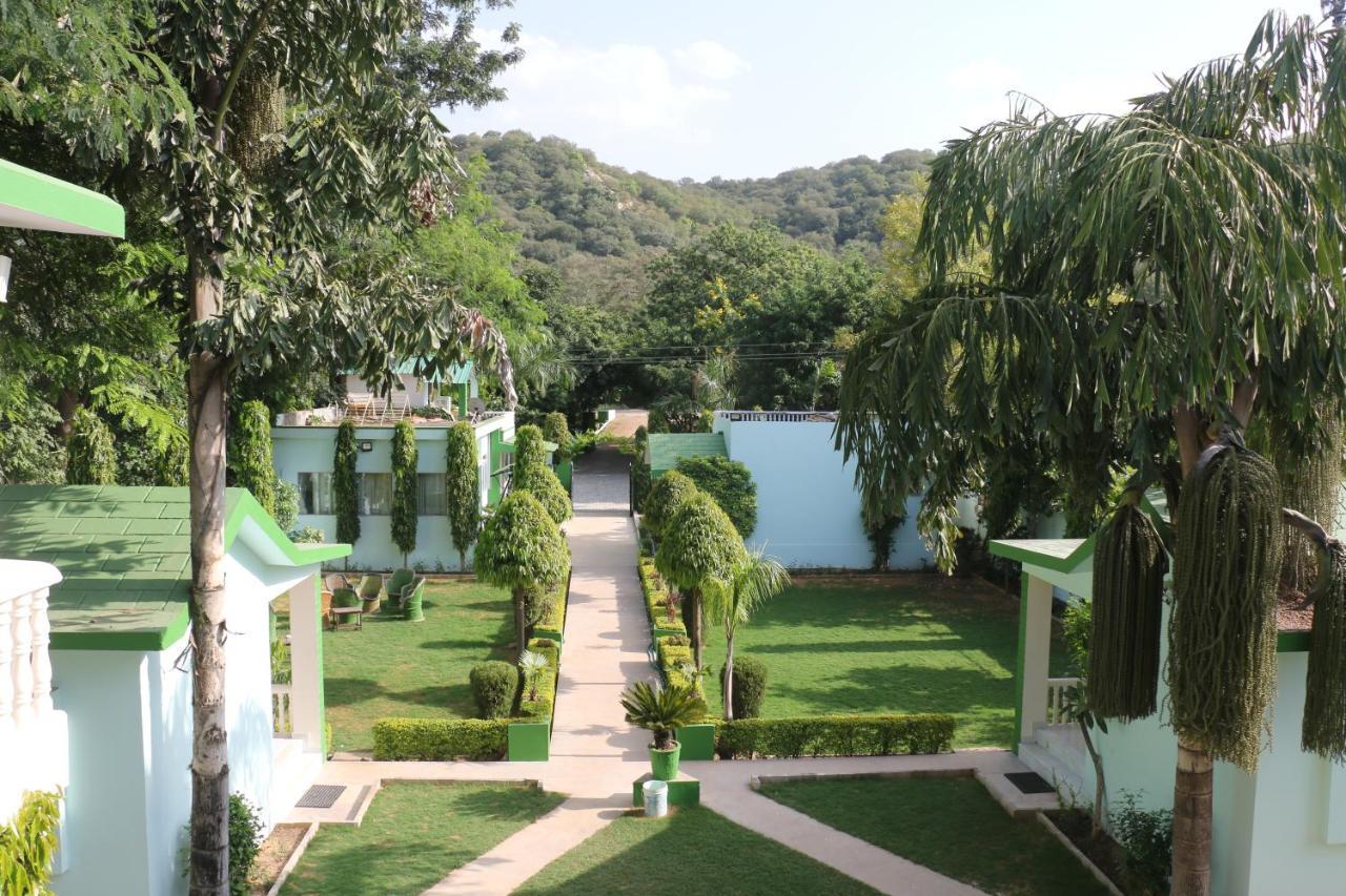 Ranthambhore Vatika Resort Sawai Madhopur Exterior foto